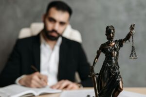 avocat en droit maritime